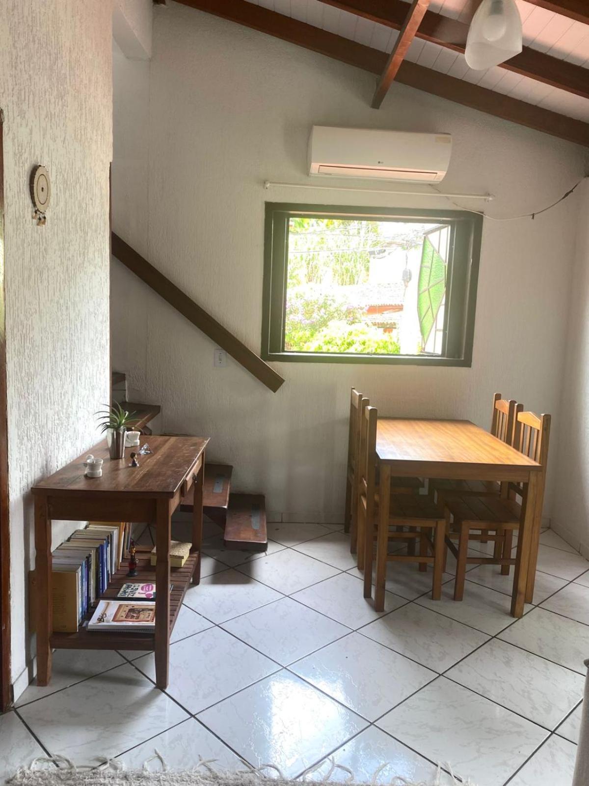 Casa Delas Hostel Ilhabela